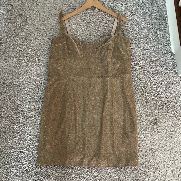 City Chic Dresses & Skirts - City chic shine on dress sz 18 nwt stunning